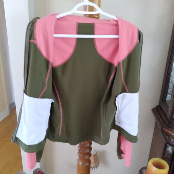 Activewear Lululemon Top, Size - M - Picture 4 of 5